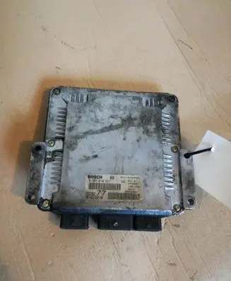 Peugeot 406 Engine control unit/module 0281010627