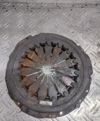 Volvo 460 Pressure plate 3082683001