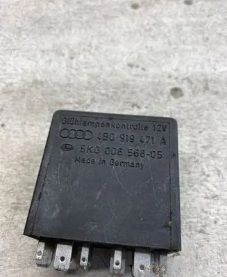 Volkswagen PASSAT B5.5 Other relay 4b0919471a