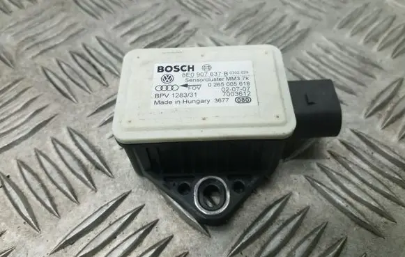 Audi A4 S4 B6 8E 8H ESP acceleration yaw rate sensor 8E0907637B