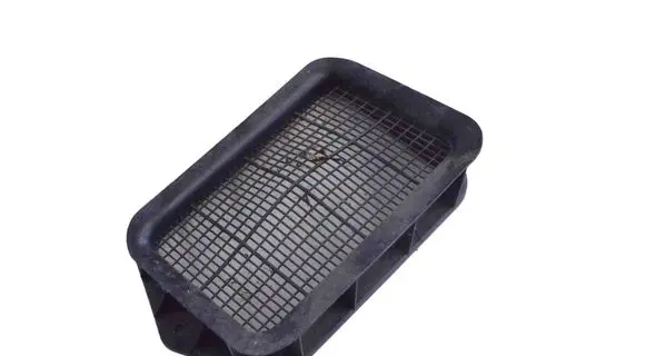 Volkswagen Jetta VI Quarter panel pressure vent 5N0815479
