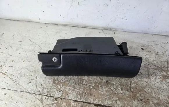 Mercedes-Benz CLK A208 C208 Glove box