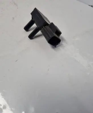 Volvo XC70 Exhaust gas pressure sensor 6G9N5L200AB 100680270201 30785486AA