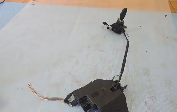 BMW 3 E46 Tailgate/trunk/boot lock/catch/latch 8196401