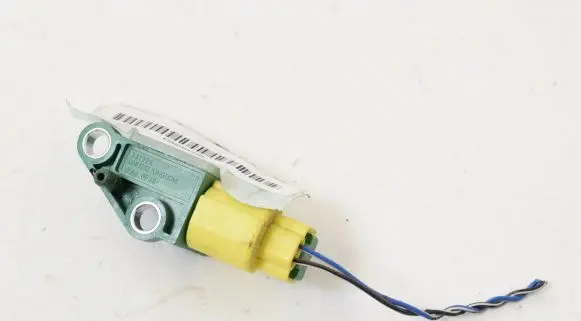 Volkswagen PASSAT B6 Airbag deployment crash/impact sensor 3C0909606