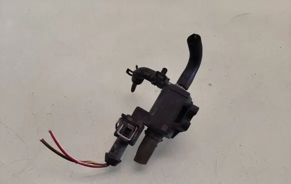 Opel Insignia A Turbo solenoid valve 70103901 09T159 55557829