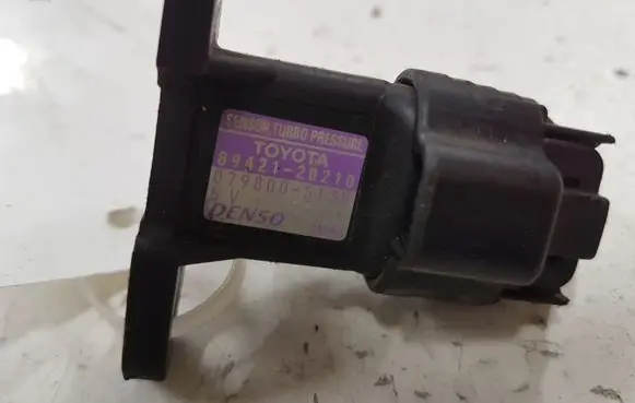 Toyota Corolla E120 E130 Air pressure sensor 8942120210
