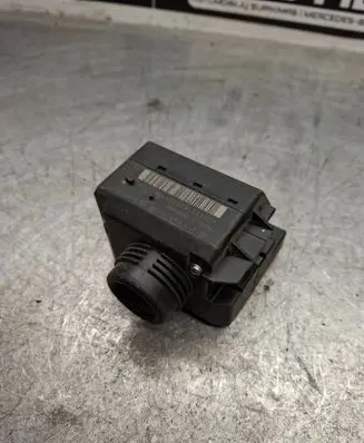 Mercedes-Benz E W211 Ignition lock 2115451008 33002207 4003311930206182