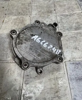 Vacuum pump