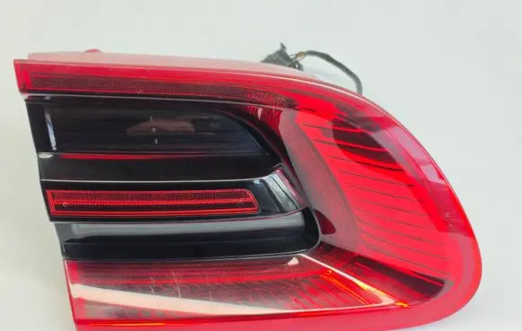 Porsche Macan (95B) Tailgate rear/tail lights 95B945093G