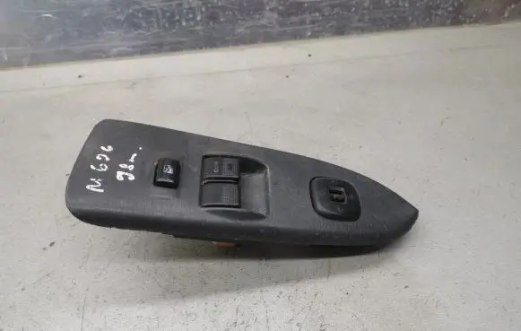 Mazda 626 Electric window control switch 1773W87