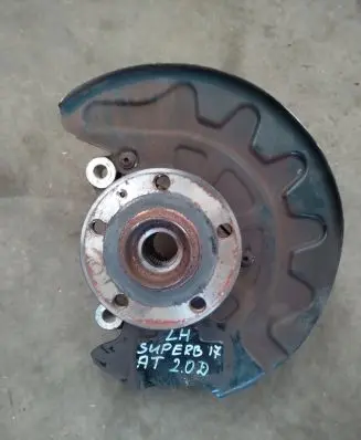 Skoda Superb B8 (3V) Front wheel hub 5Q0407257C