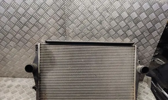 Volvo XC70 Intercooler radiator