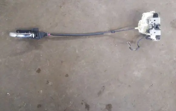 Chrysler Sebring (JS) Front door lock P04689121AD