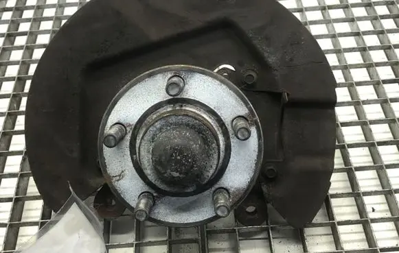 Ford Mustang VI Front wheel hub spindle knuckle