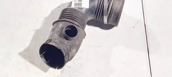 Opel Insignia A Air intake hose/pipe 55561787 327763967