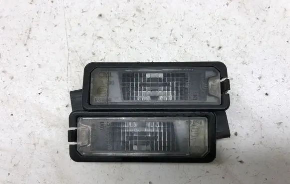 Seat Leon (5F) Number plate light 1K8943021