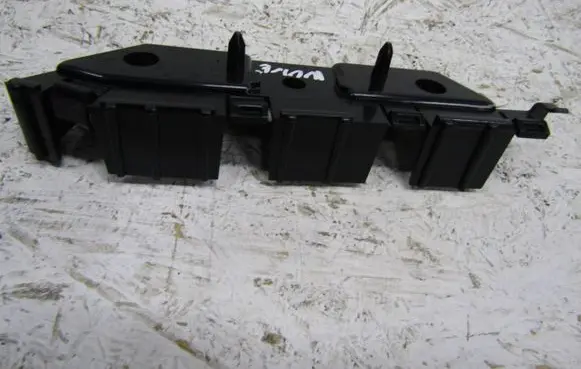 Ford Mondeo MK V Front bumper mounting bracket JS7B17D958BA