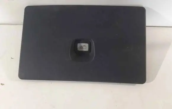 Tesla Model Y Centre console side trim rear 169348000A 173318 169348100A