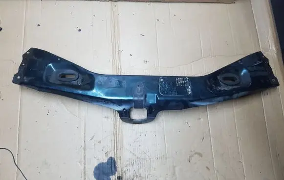 Mercedes-Benz S W140 Top upper radiator support slam panel