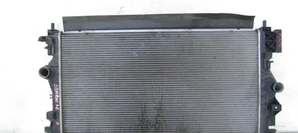 Opel Zafira C Coolant radiator 13480872