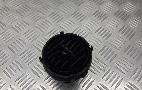 Seat Ibiza III (6L) Dashboard side air vent grill/cover trim BRAK