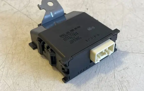 Toyota Corolla E210 E21 Door central lock control unit/module 8597048040
