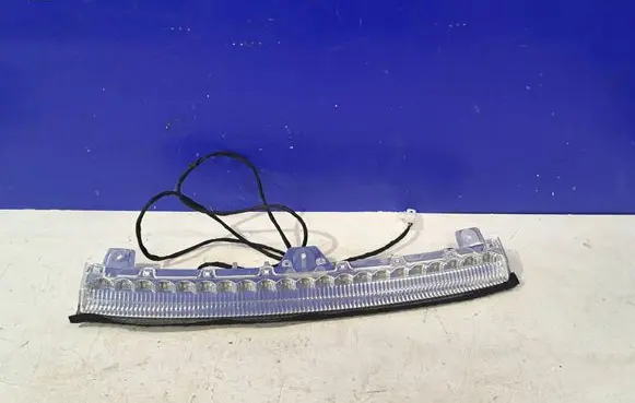 Maserati Ghibli Third/center stoplight 670008130