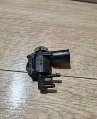 Volkswagen Golf VI Turbo solenoid valve 1k0906283a