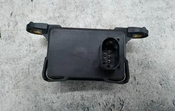 Suzuki Grand Vitara II ESP acceleration yaw rate sensor 3394565J0