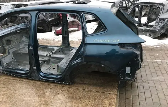 Volkswagen Tiguan Rear quarter panel 