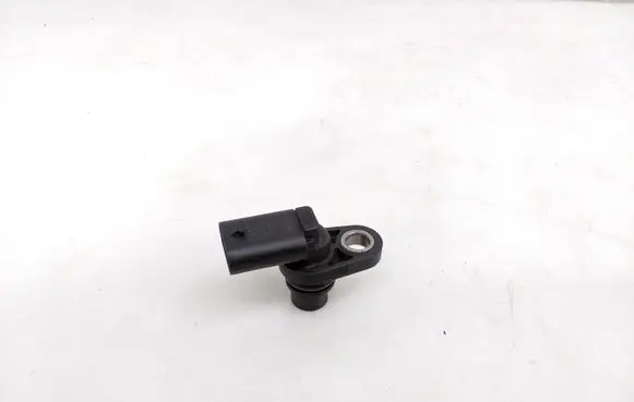 Mercedes-Benz A W176 Camshaft position sensor A2709050400
