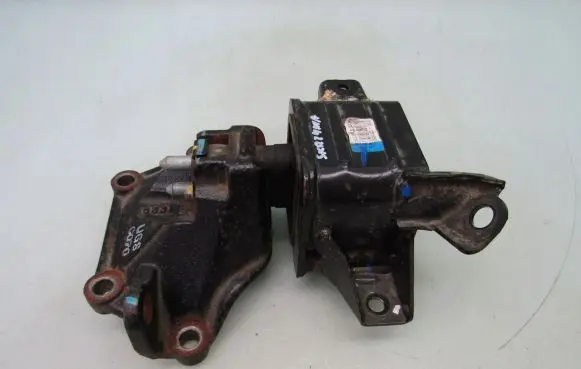 Hyundai Bayon Gearbox mounting bracket