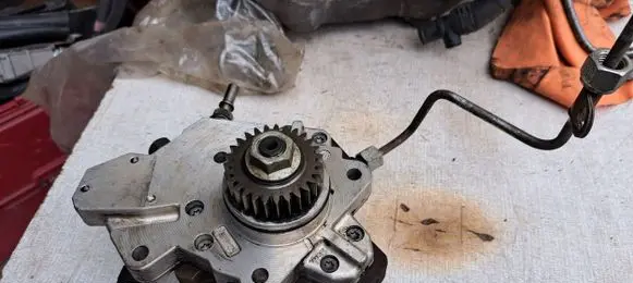 Renault Trafic II (X83) Fuel injection high pressure pump 820080077 H8200385478
