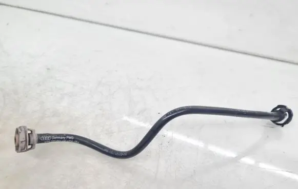 Audi A6 S6 C7 4G Engine coolant pipe/hose 4G0121081AE