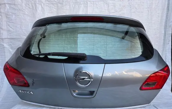 Opel Astra J Tailgate/trunk/boot lid 