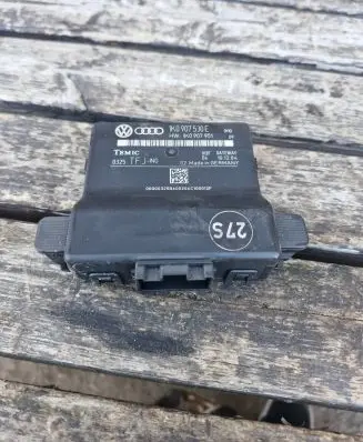 Volkswagen Touran I Gateway control module 1K0907530E 1K0907951