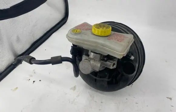 Audi A6 S6 C6 4F Brake booster 4F0612105