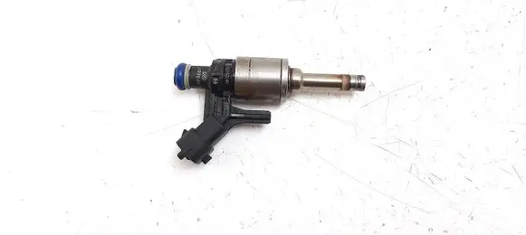 Peugeot 308 Fuel injector 0261500029