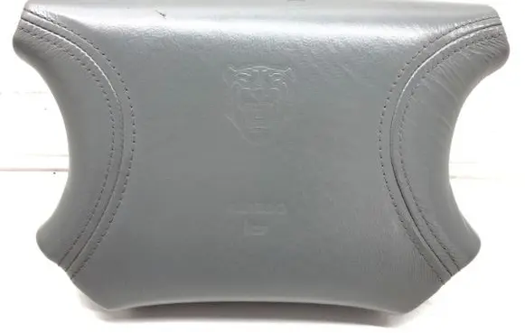 Steering wheel airbag