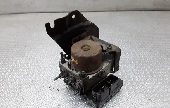 Mazda 6 ABS Pump 2059045