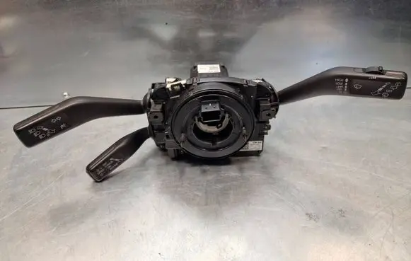 Volkswagen PASSAT B7 Airbag slip ring squib (SRS ring) 5K0953569T 3C9953501BG 280304DE