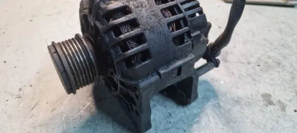 Volkswagen Golf IV Generator/alternator