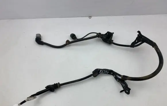 Toyota RAV 4 (XA50) Rear ABS sensor wiring 890C042020