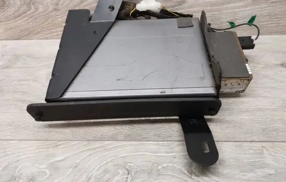 Toyota Avensis T250 Navigation unit CD/DVD player 0866200880