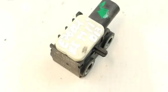 BMW X5M E70 Airbag deployment crash/impact sensor 9152262 004777