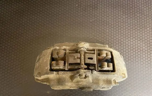 Audi Q7 4L Front brake caliper