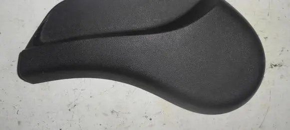 Nissan X-Trail T32 Front door seat control surround trim C641C710