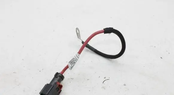 BMW 1 F40 Positive cable (battery) 8589050
