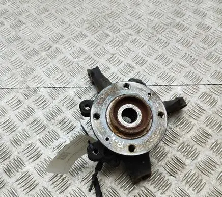 Peugeot 208 I Front wheel hub 9826532480